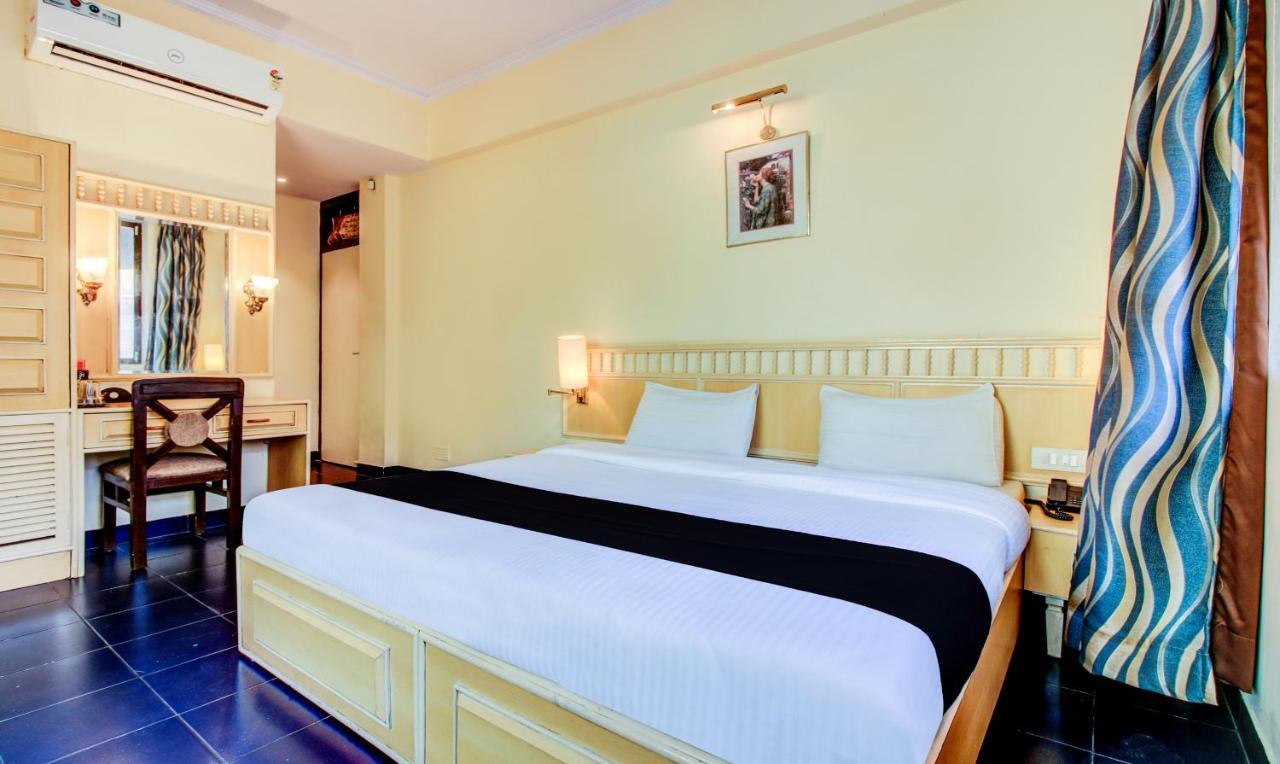 Hotel Kadamb Residency Мумбаи Экстерьер фото