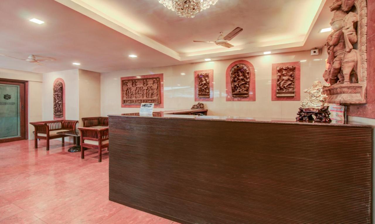 Hotel Kadamb Residency Мумбаи Экстерьер фото
