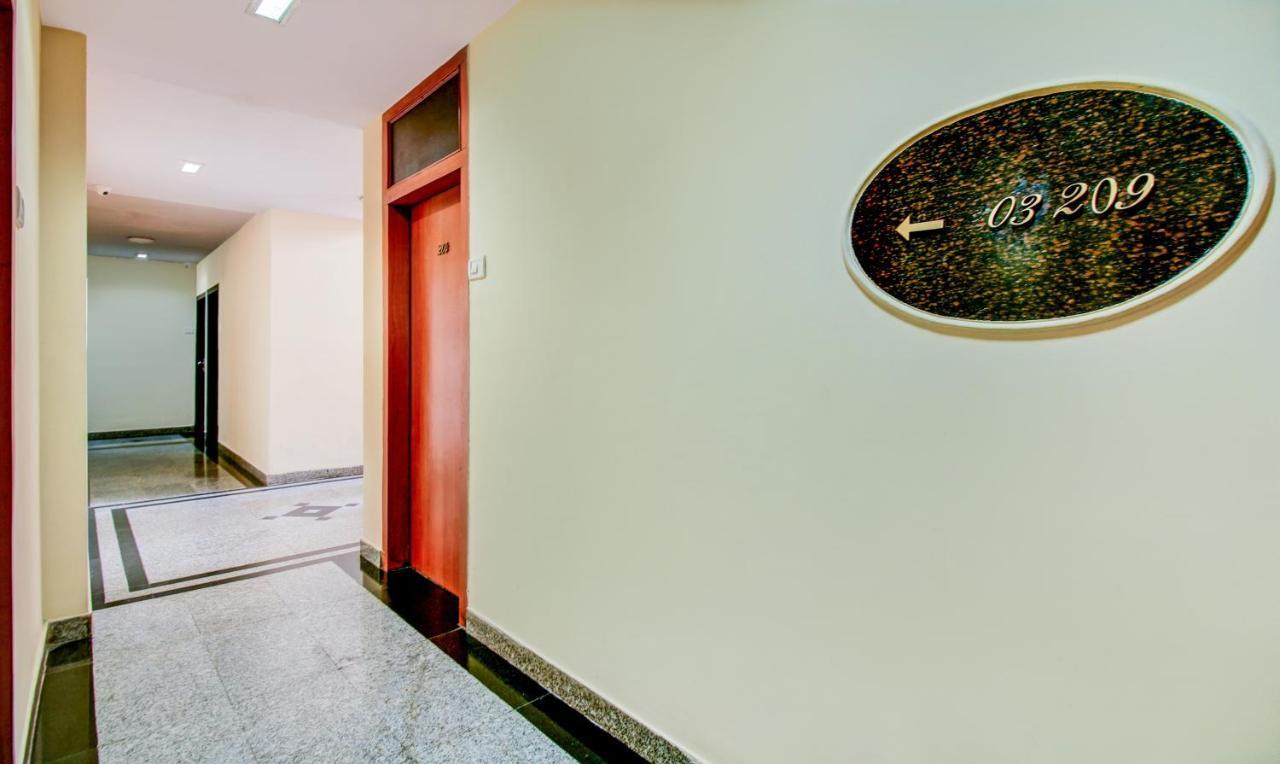 Hotel Kadamb Residency Мумбаи Экстерьер фото